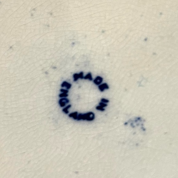 Vintage Porcelain Blue and White Willow dinner plates 9” made in England… - Picture 9 of 9